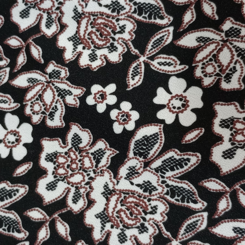 SIGNATURE ROBBIE BEE Black with Red Accents Floral Print Split Bell Slee… - Picture 2 of 9